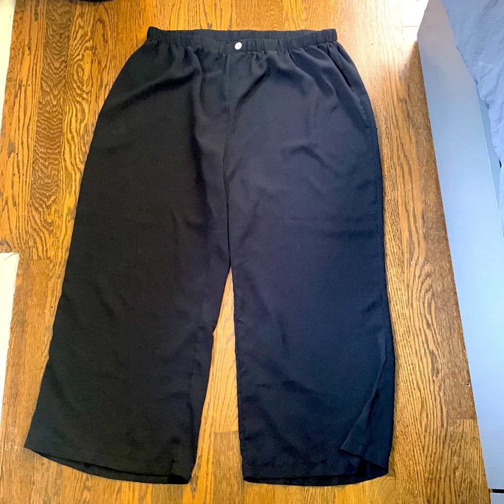 black fluid pants